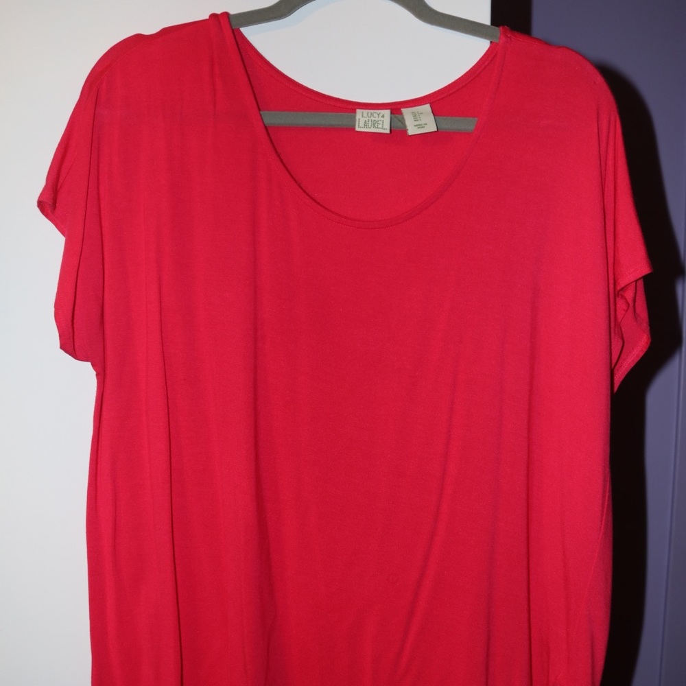 Pink tee